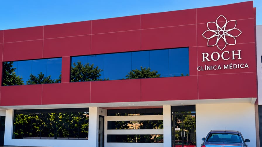 Fachada de Roch Clínica Médica en San Pablo de Heredia